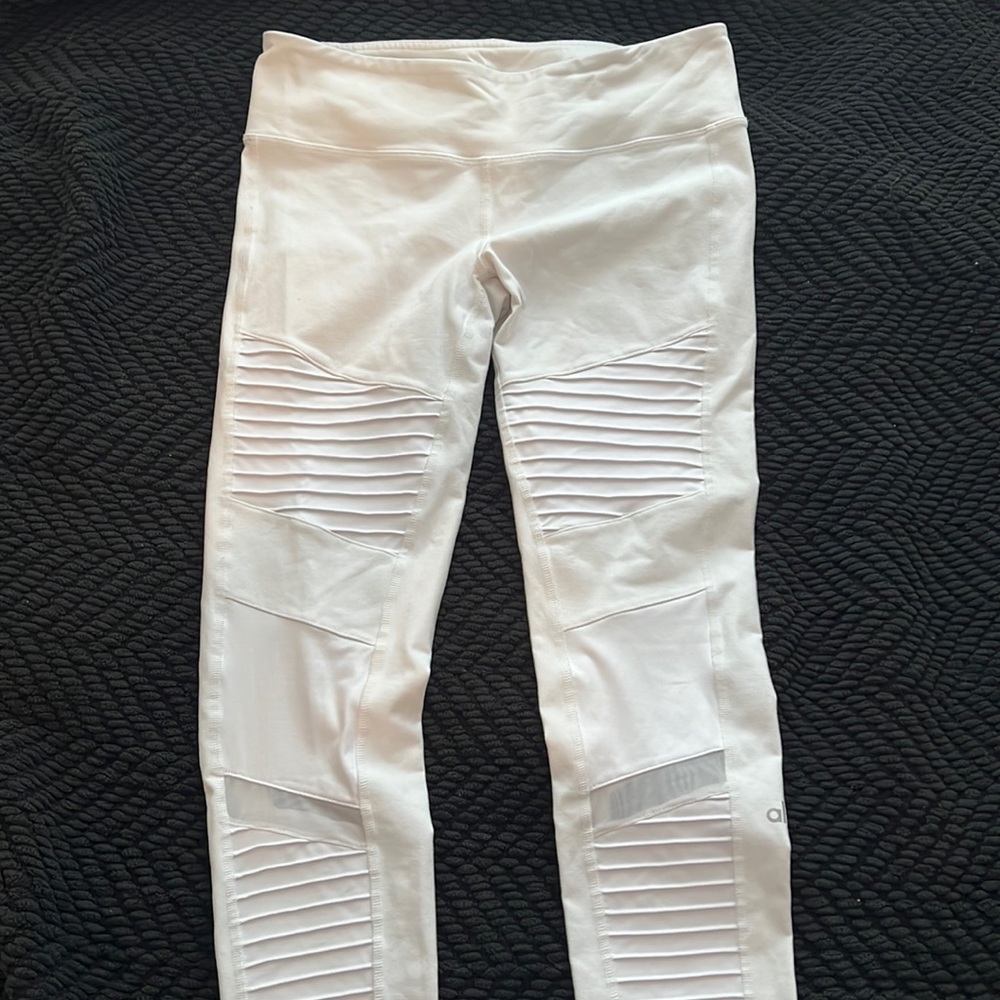 ALO Yoga White Leggings